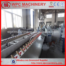 PP / PE máquina de plástico compuesto de madera para hacer la cubierta WPC, piso, perfiles de plástico compuesto de madera de la máquina